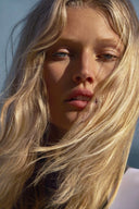 <p>Stronger. Smoother. Healthier hair.</p>